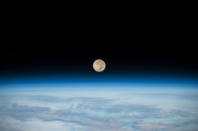 Что находится внутри Луны и почему некоторые ученые считают её полой? Любопытные факты о нашем спутнике